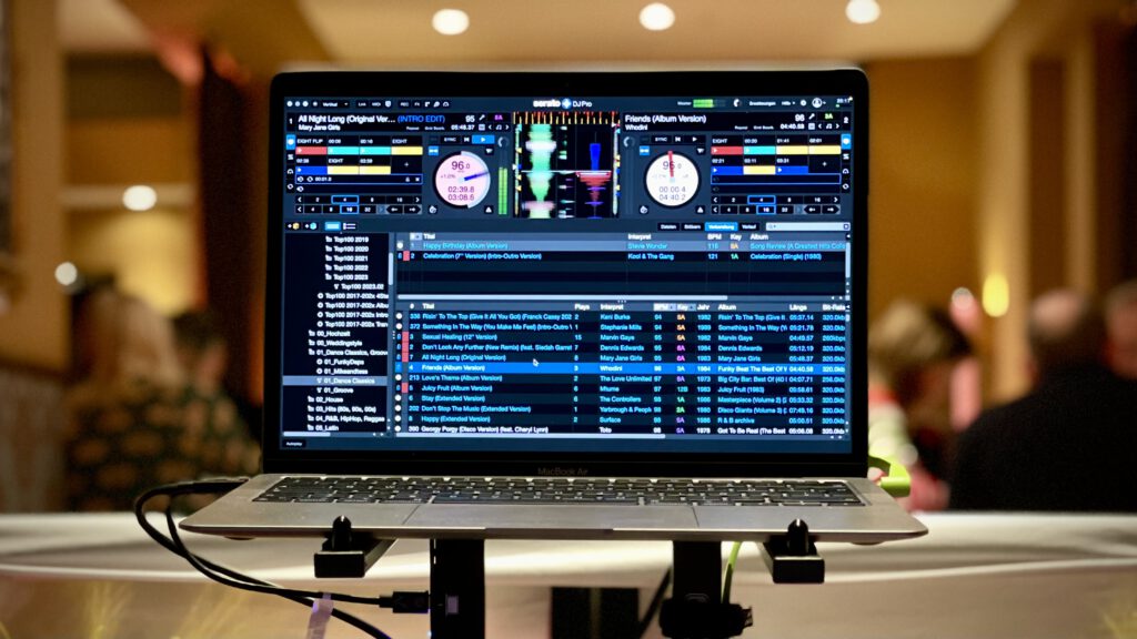 MacBook Air mit Serato